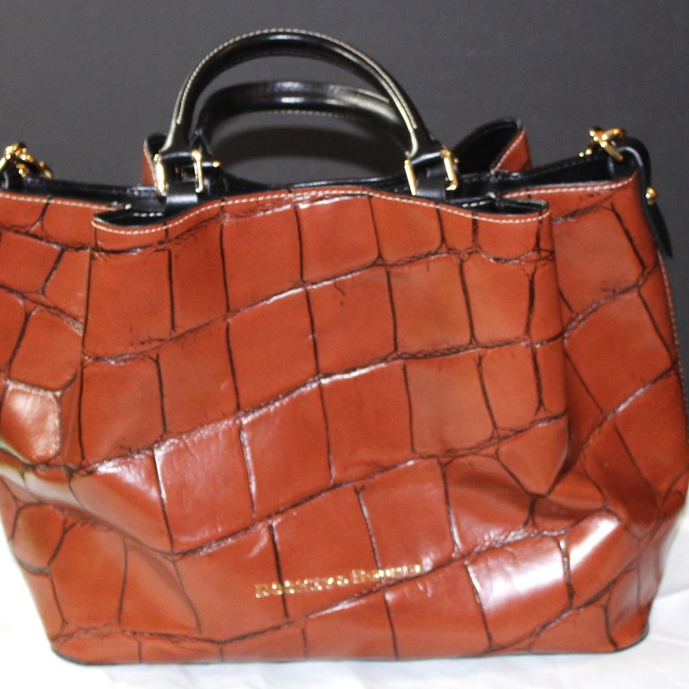 Dooney & Bourke Large Handbag - Like New